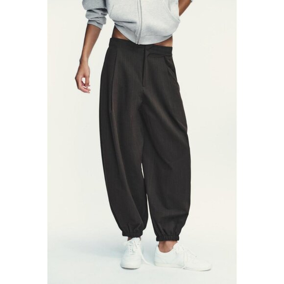 ZARA PINSTRIPE PLEATED BALLOON TROUSERS - Picture 3 of 7
